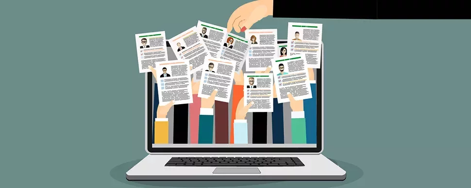 Illustration eines Laptops mit ausgestreckten Händen, die Lebensläufe halten.
